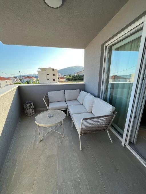 Noir Design Apartment Trogir Exterior photo